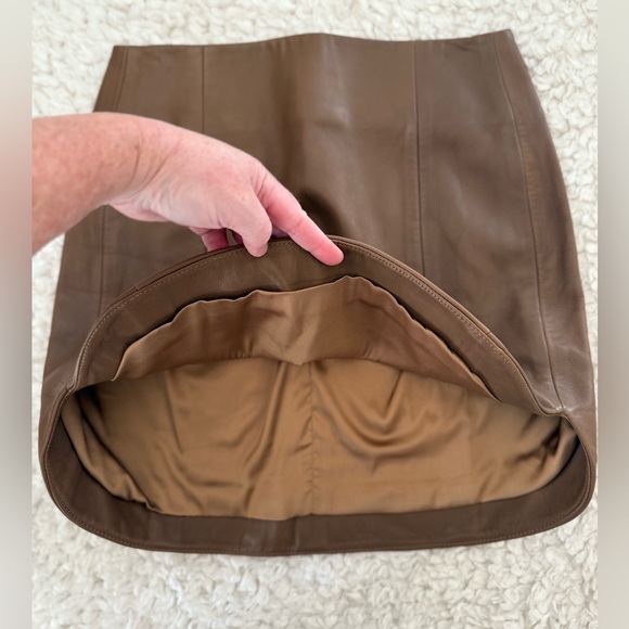 Designer “The Sei” 100% Lambskin Baseball Hem Mini Skirt, Size 2. - Picture 16 of 16